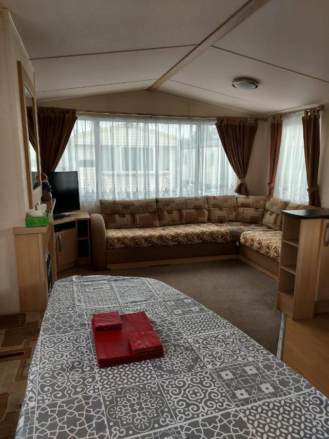 6 Berth Pet Friendly Caravan On Sandy Glade Berrow Dış mekan fotoğraf